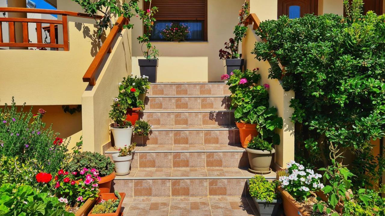 Dina Apartments Σκαλέτα Εξωτερικό φωτογραφία